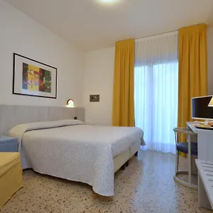 https://olimpia-hotel-aparthotel.hotelinveneto.com