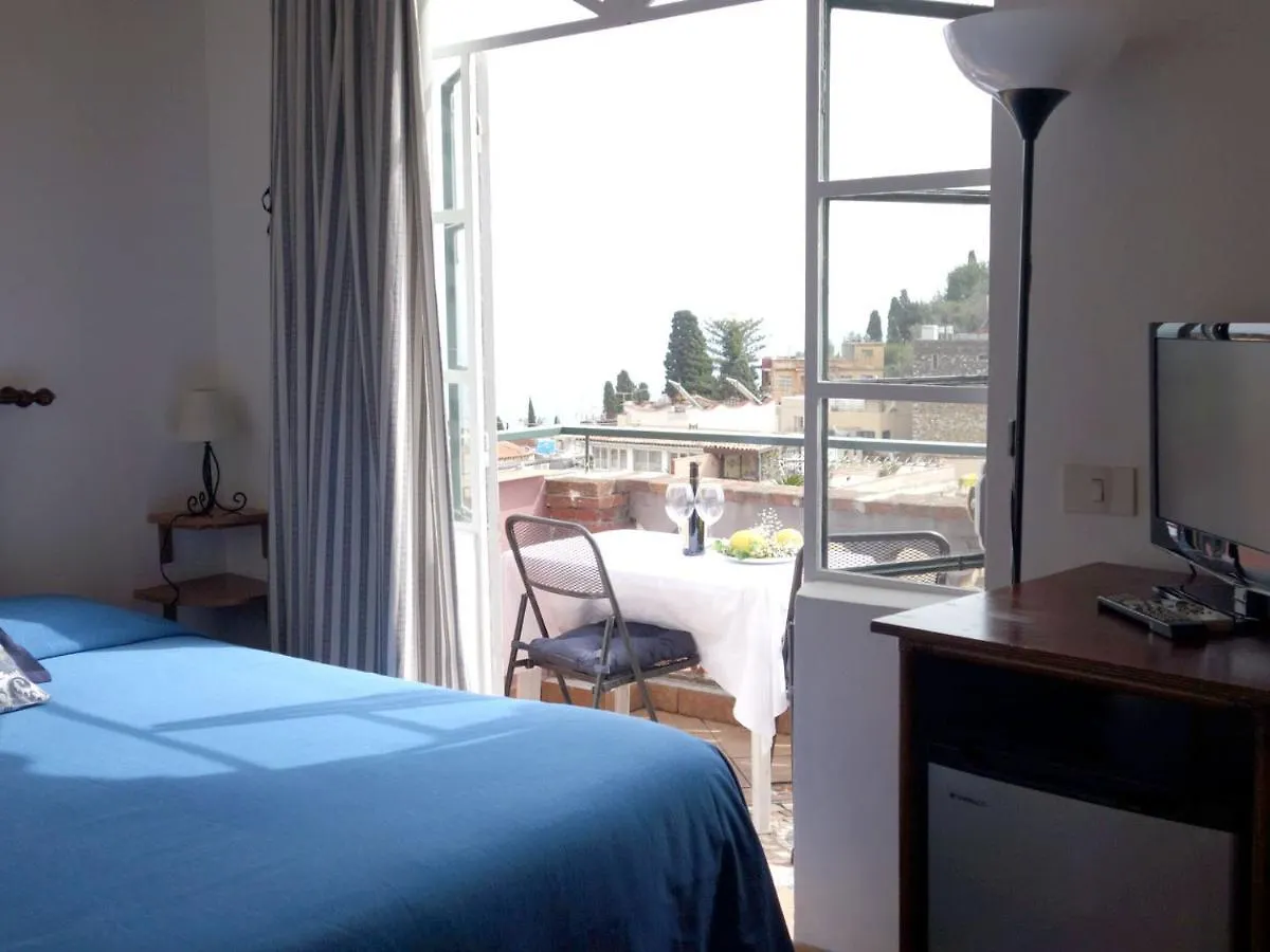 Bed And Breakfast Sorriso Taormina 0*,  Italië
